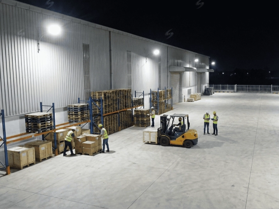 Câu chuyện khách hàng: Chiếu sáng quanh nhà xưởng an toàn – tiết kiệm